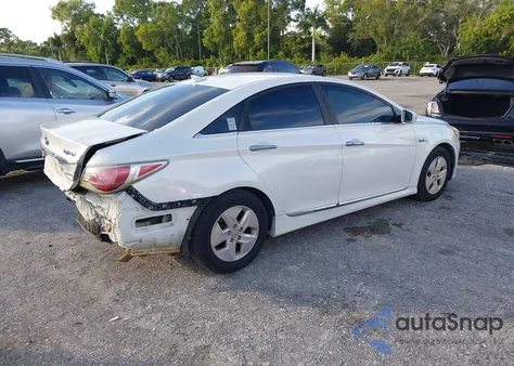 2012 Hyundai Sonata Hybrid from USA, damaged, VIN KMHEC4A46CA038185